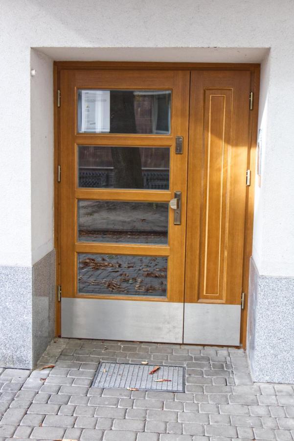 Ferienwohnung Poznanska Point Warschau Exterior foto